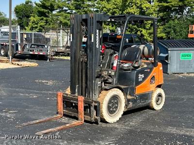 Doosan G25E-5 Forklift