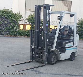 2017 Unicarriers CFS40 Forklift