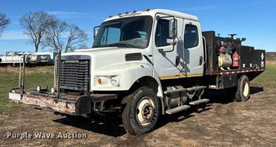 2006 Freightliner Business Class M2 Fuel / Lube Truck