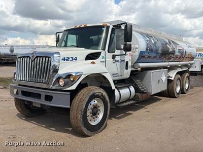 2010 International 7400 Fuel Truck