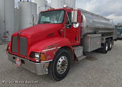 2003 Kenworth T300 Fuel Truck