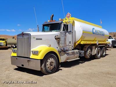 2009 Kenworth W900 Fuel Truck