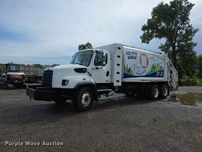 2016 Freightliner 114SD Refuse Truck