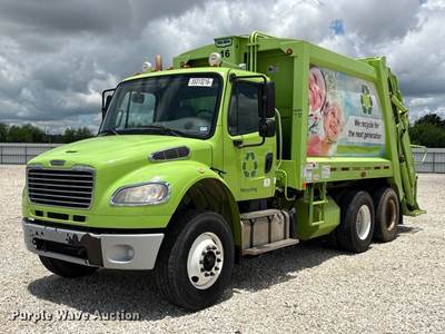 2016 Freightliner Business Class M2 Refuse Truck