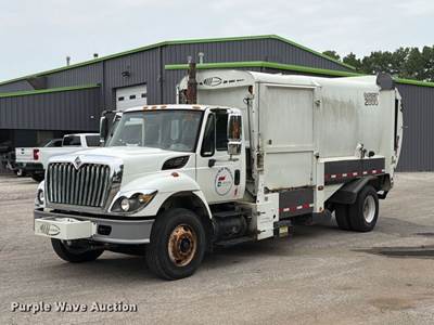 2009 International 7400 Sba Refuse Truck