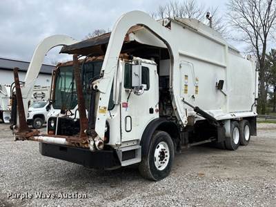 2008 Mack Refuse Truck