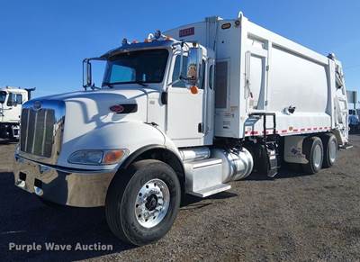 2018 Peterbilt 348 Refuse Truck