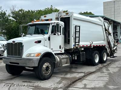 2013 Peterbilt 348 Refuse Truck