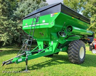 2014 Brent 782 Grain Cart