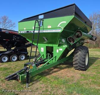 Unverferth Brent 776 Grain Cart