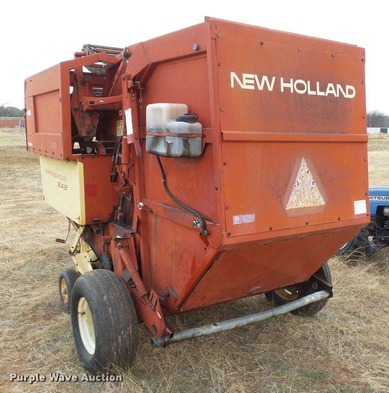 Sperry New Holland 848 round baler For Sale Granbury, TX