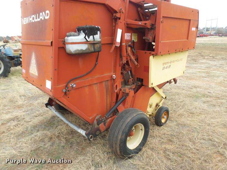 Sperry New Holland 848 round baler For Sale Granbury, TX