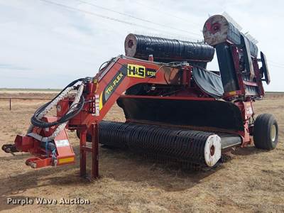 H&S Tri-Flex 6135 Hay Merger
