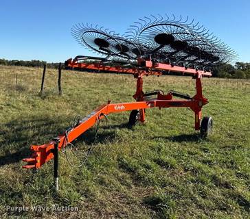 2021 Kubota RA212CR Hay Rake