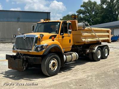 2009 International Workstar 7600 Hook Lift Truck