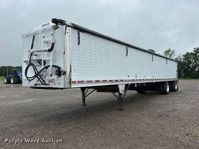 2010 Wilson DWBT-650 Live Bottom Trailer