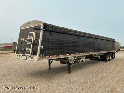 2024 Wilson DWH-750CGM Grain Trailer