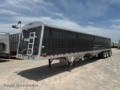 2024 Wilson DWH-750CGM Grain Trailer