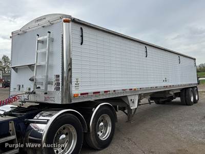 2008 Wilson Pacesetter Grain Trailer