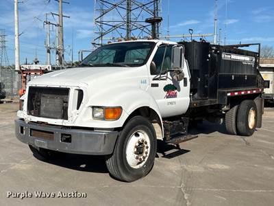 2006 Ford F750 Pothole Patcher Truck