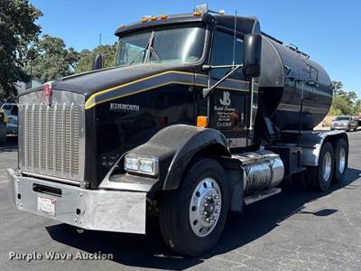 2008 Kenworth T800 Oil Distributor Truck