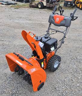 Husqvarna ST 227 Snow Blower
