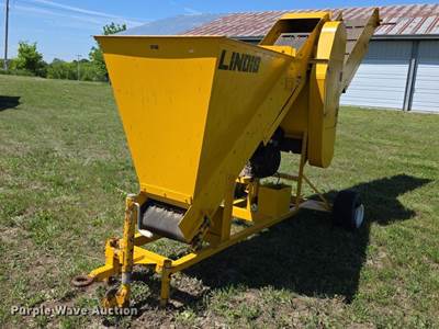 Lindig D12 Topsoil Shredder