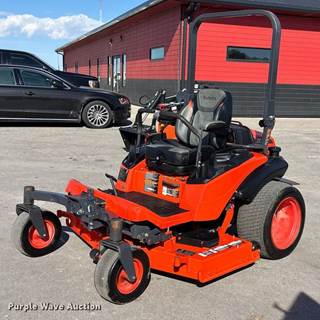Kubota ZD 1211 ZTR Lawn Mower
