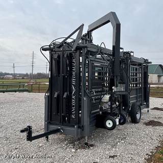 RBW Rancher XL Livestock Squeeze Chute