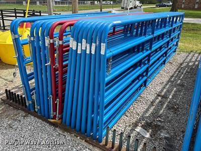 (16) Mfa Livestock Panels