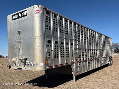 2005 Wilson PSDCL-402 Livestock Trailer