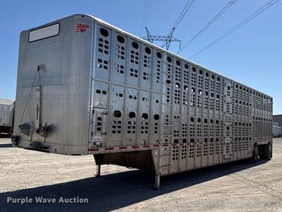 2020 Wilson PSDCL-402 Livestock Trailer