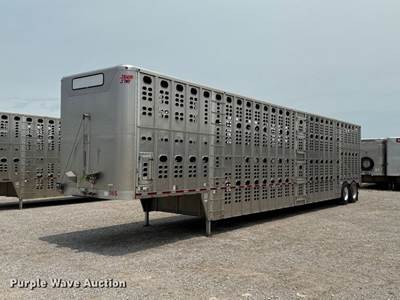 2019 Wilson PSDCL-402 Livestock Trailer