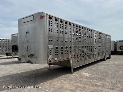 2020 Wilson PSDCL-402 Livestock Trailer