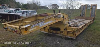 2007 Eager Beaver Lowboy Equipment Trailer