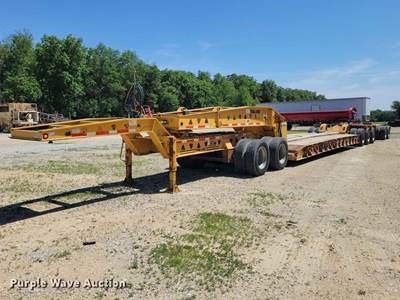 2010 Trail King Lowboy Equipment Trailer