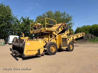 Weiler E1250 Material Transfer Vehicle