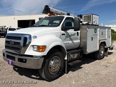 2015 Ford F750 Super Duty XL Utility / Service Truck