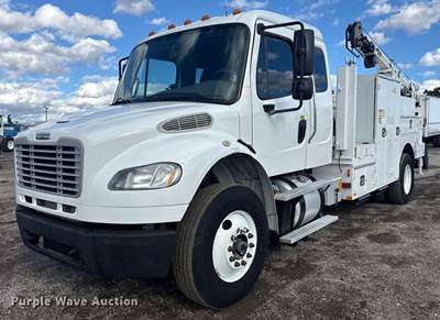 2015 Freightliner Business Class M2 Utility / Service Truck