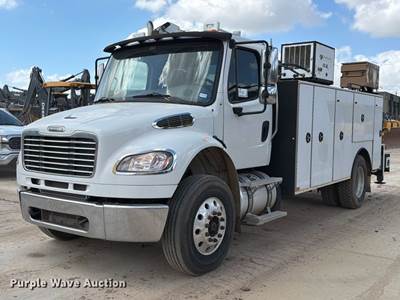 2014 Freightliner Business Class M2 Utility / Service Truck