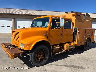 1990 International 4700 Crew Cab Utility / Service Truck