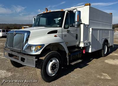 2003 International 7400 Utility / Service Truck