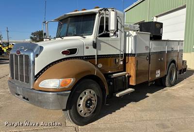 2013 Peterbilt 330 Utility / Service Truck