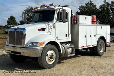2010 Peterbilt 337 Utility / Service Truck