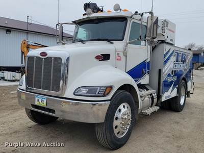 2016 Peterbilt 337 Utility / Service Truck
