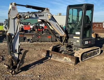 2016 Bobcat E35 Mini Excavator