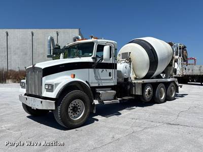2003 Kenworth W900 Ready Mix Truck