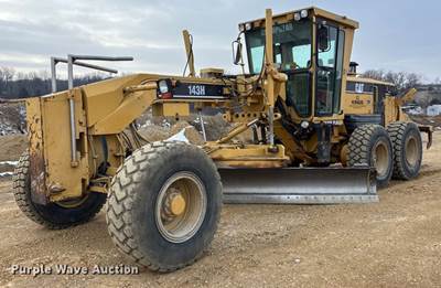 2001 Caterpillar 143H Motor Grader