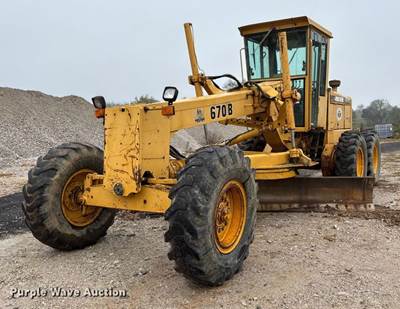 1993 John Deere 670B Motor Grader