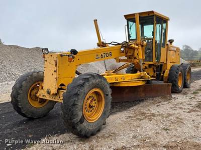 1991 John Deere 670B Motor Grader